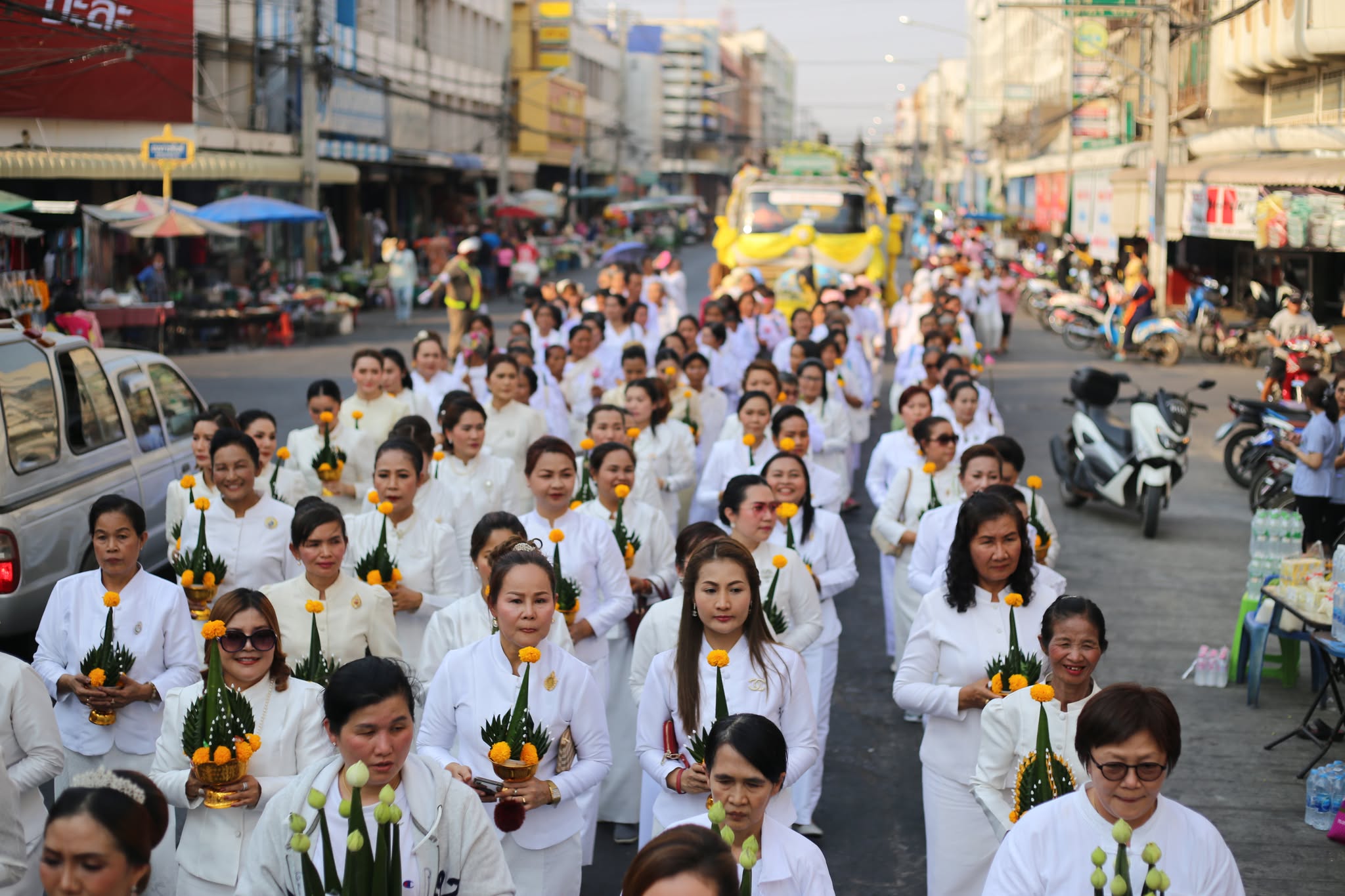 ประเพณีบุญเดือนหก